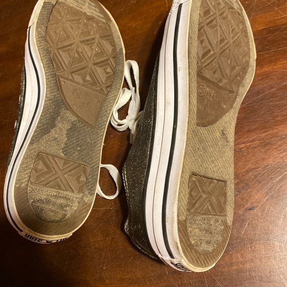 Converse Golden Sneakers - Picture 3 of 7